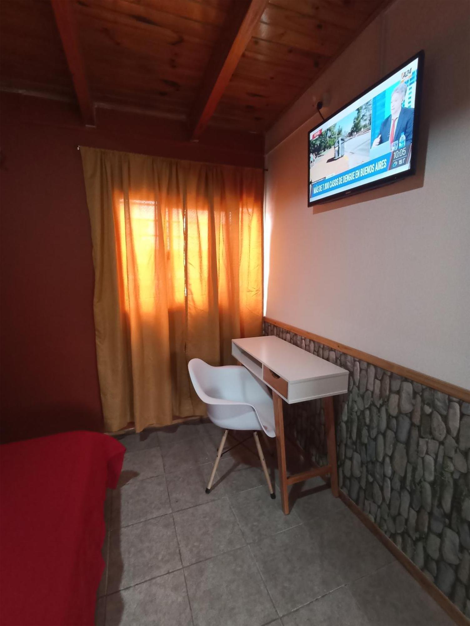 Hostel Estacion Mendoza Esterno foto