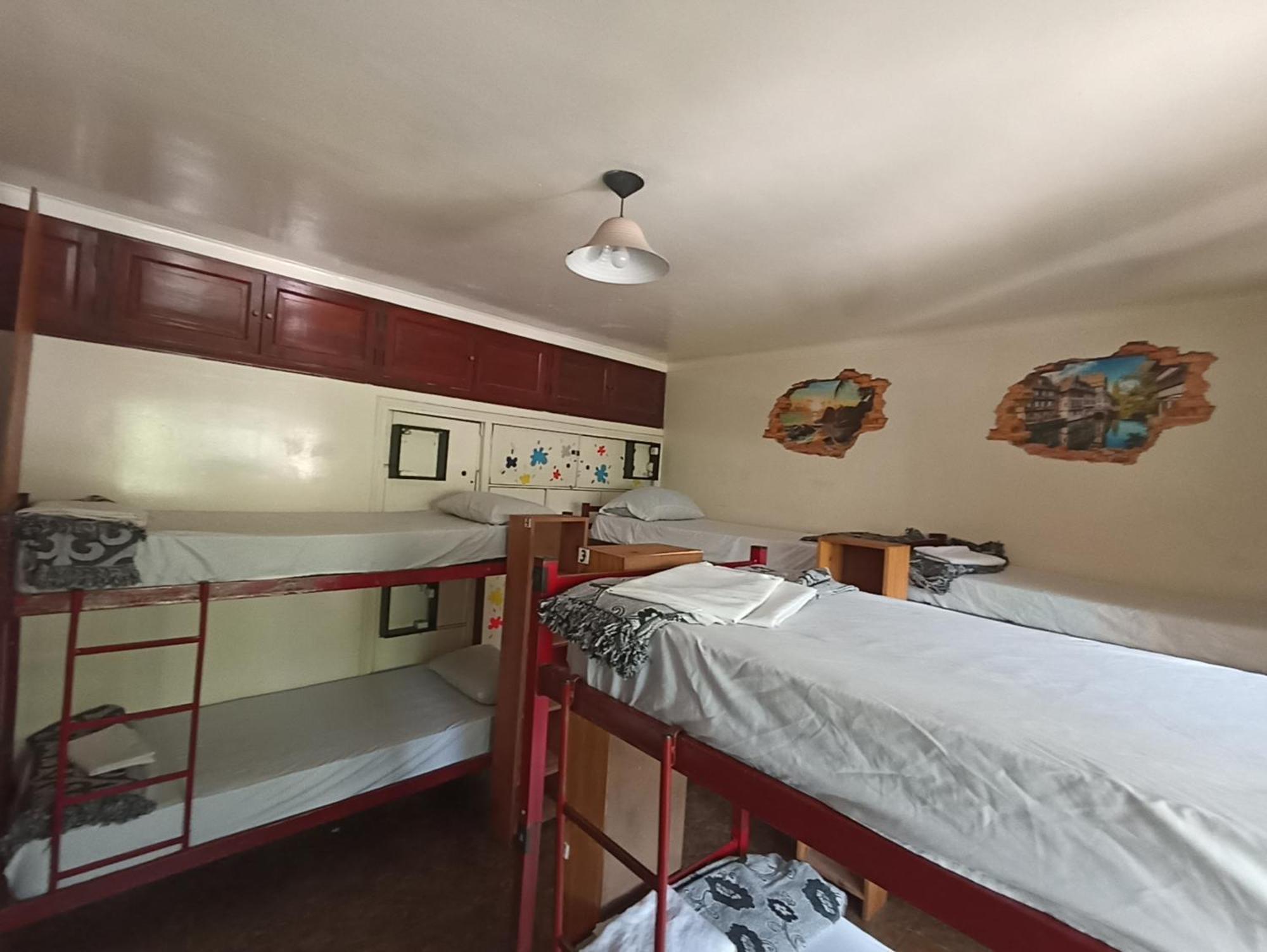 Hostel Estacion Mendoza Esterno foto