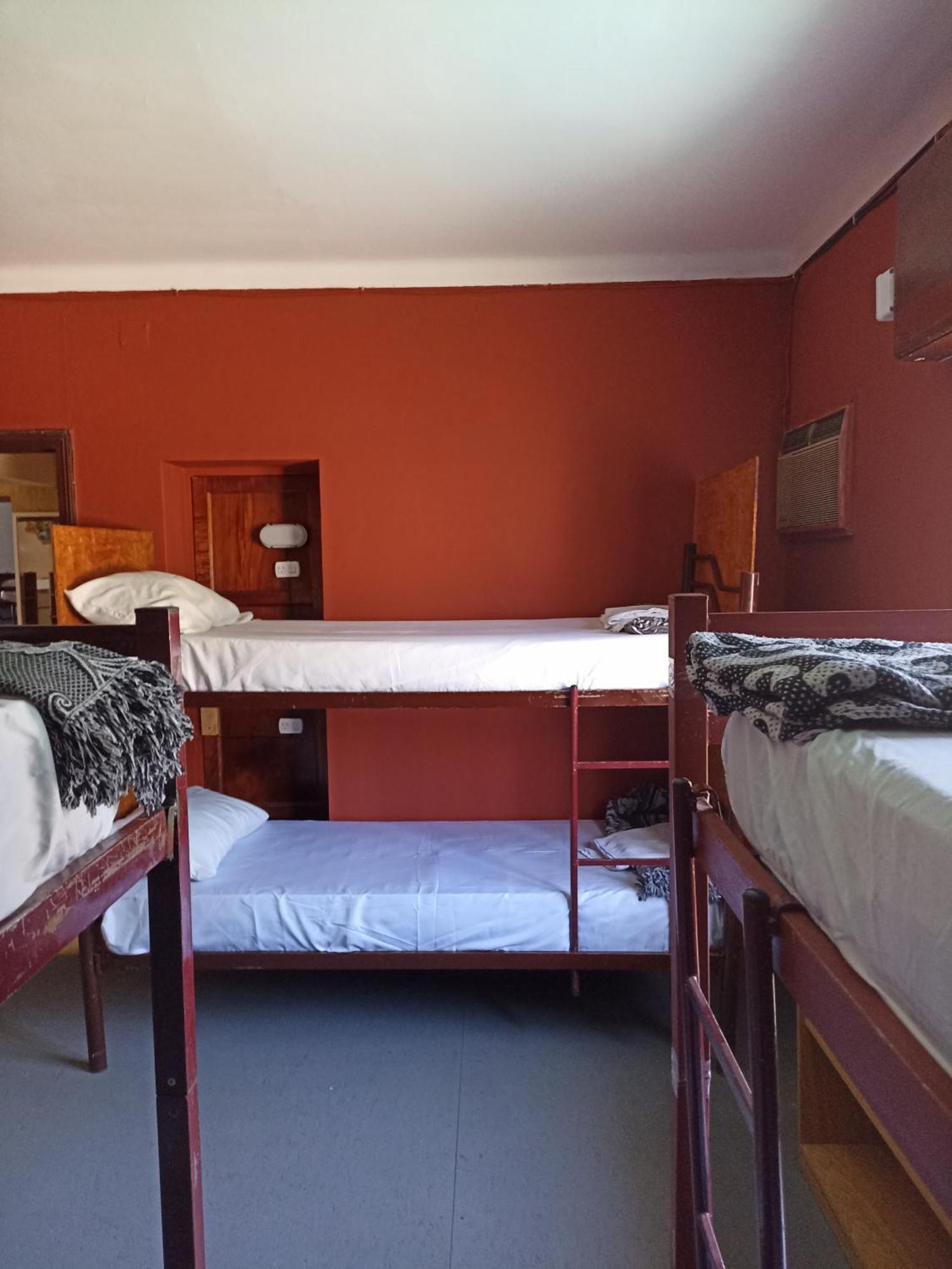 Hostel Estacion Mendoza Esterno foto